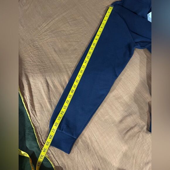 Reebok Men's Pullover Long Sleeve Hoodie L - Picture 4 of 10